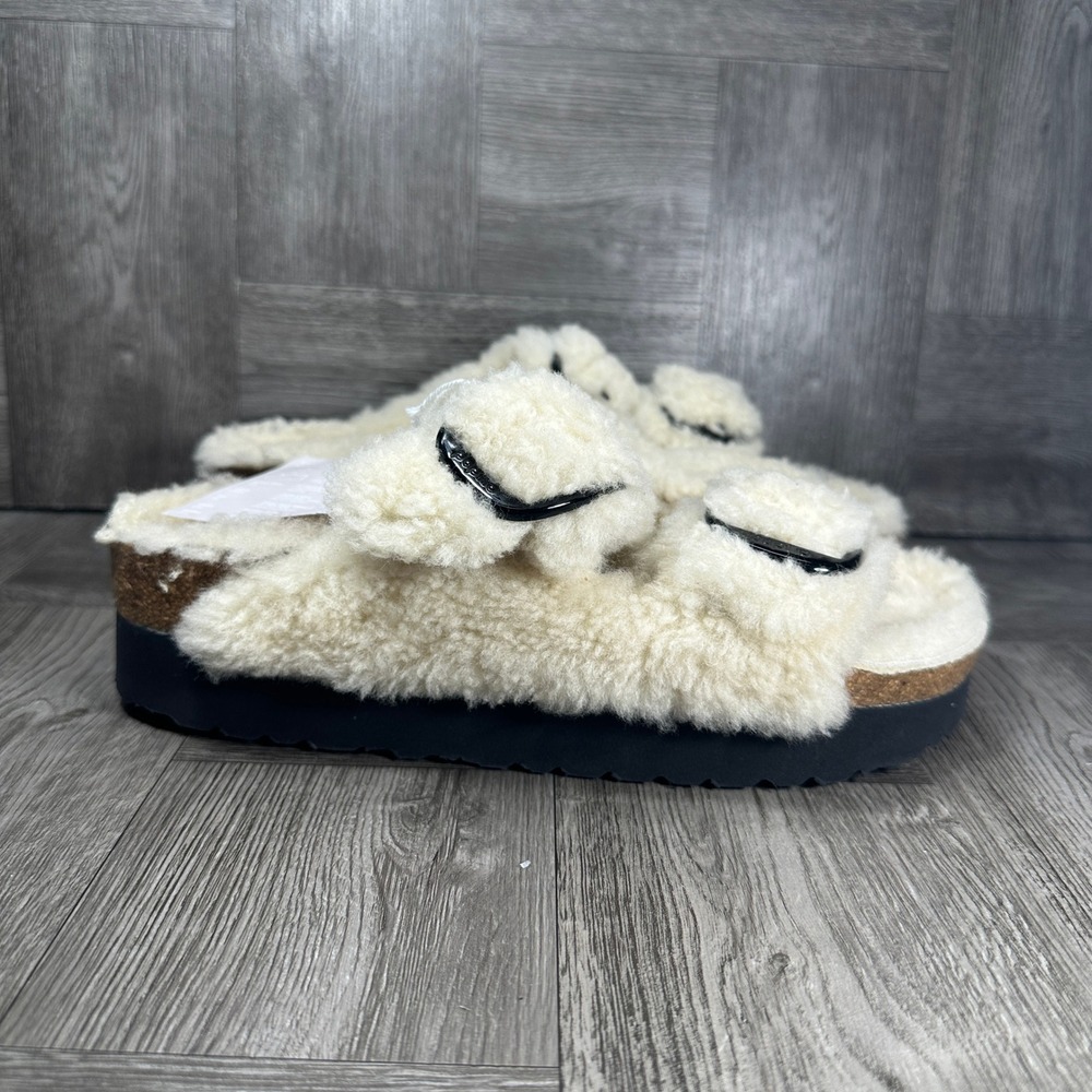 Papillio Birkenstock Arizona Big Buckle Women 7 Eggshell Shearling NEW